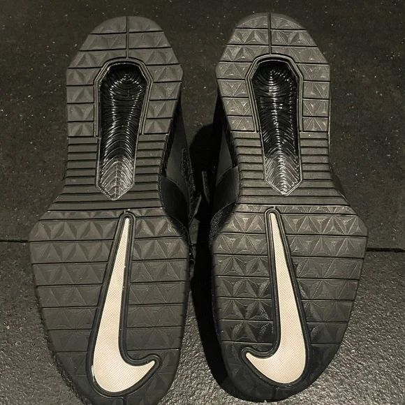 Men’s Nike Romaleo 4 - Picture 4 of 9